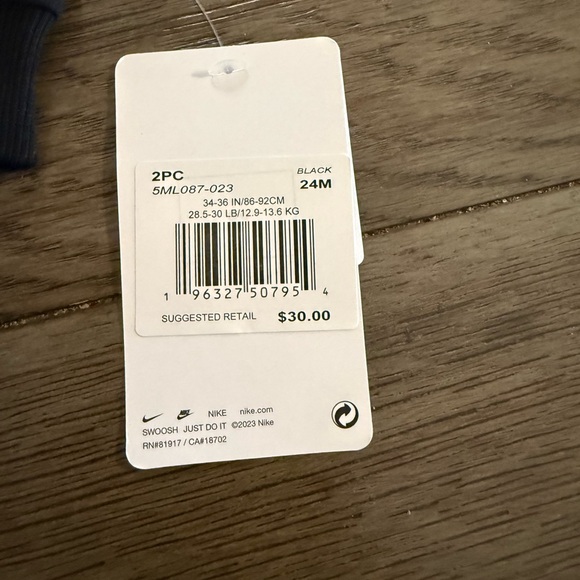 Nike Green Camo Baby Bodysuit with Black Pants - Picture 5 of 5